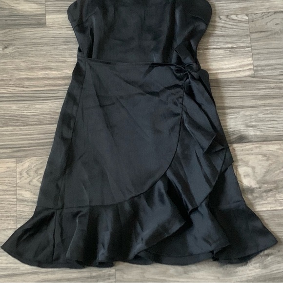 Princess polly dress - Picture 2 of 3